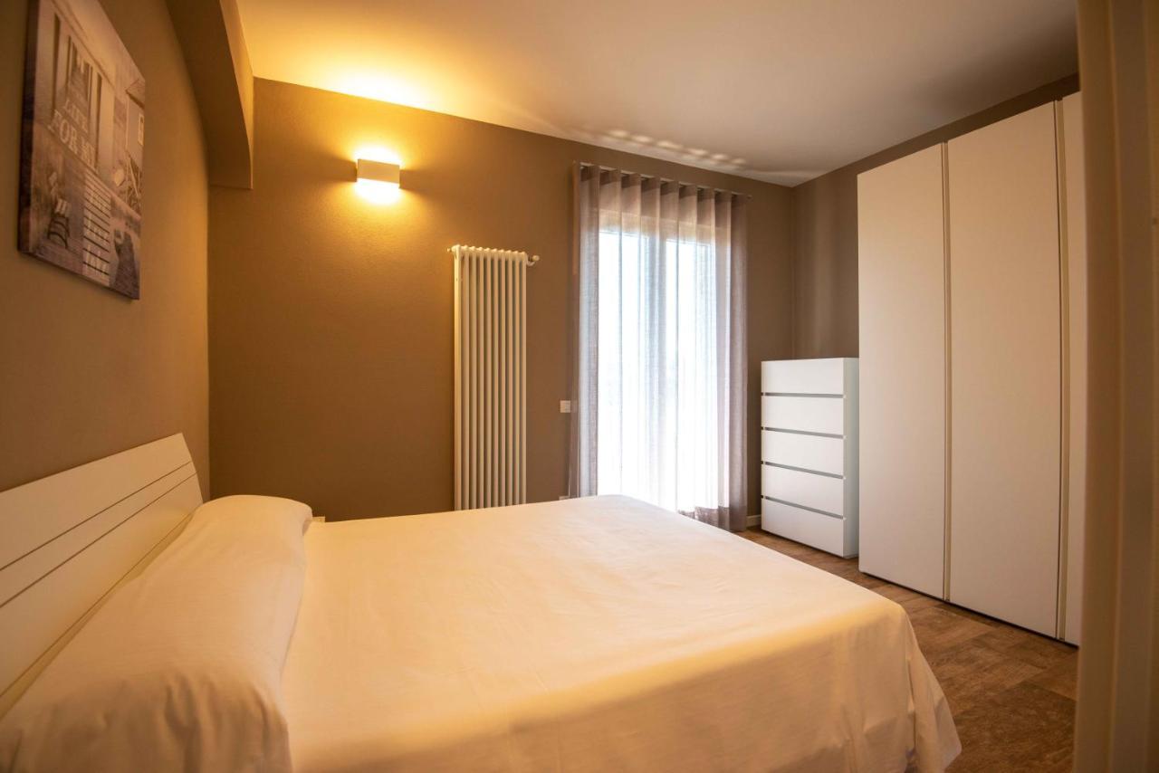 Sirmio Apartments - Narnia Stay Sirmione Bagian luar foto